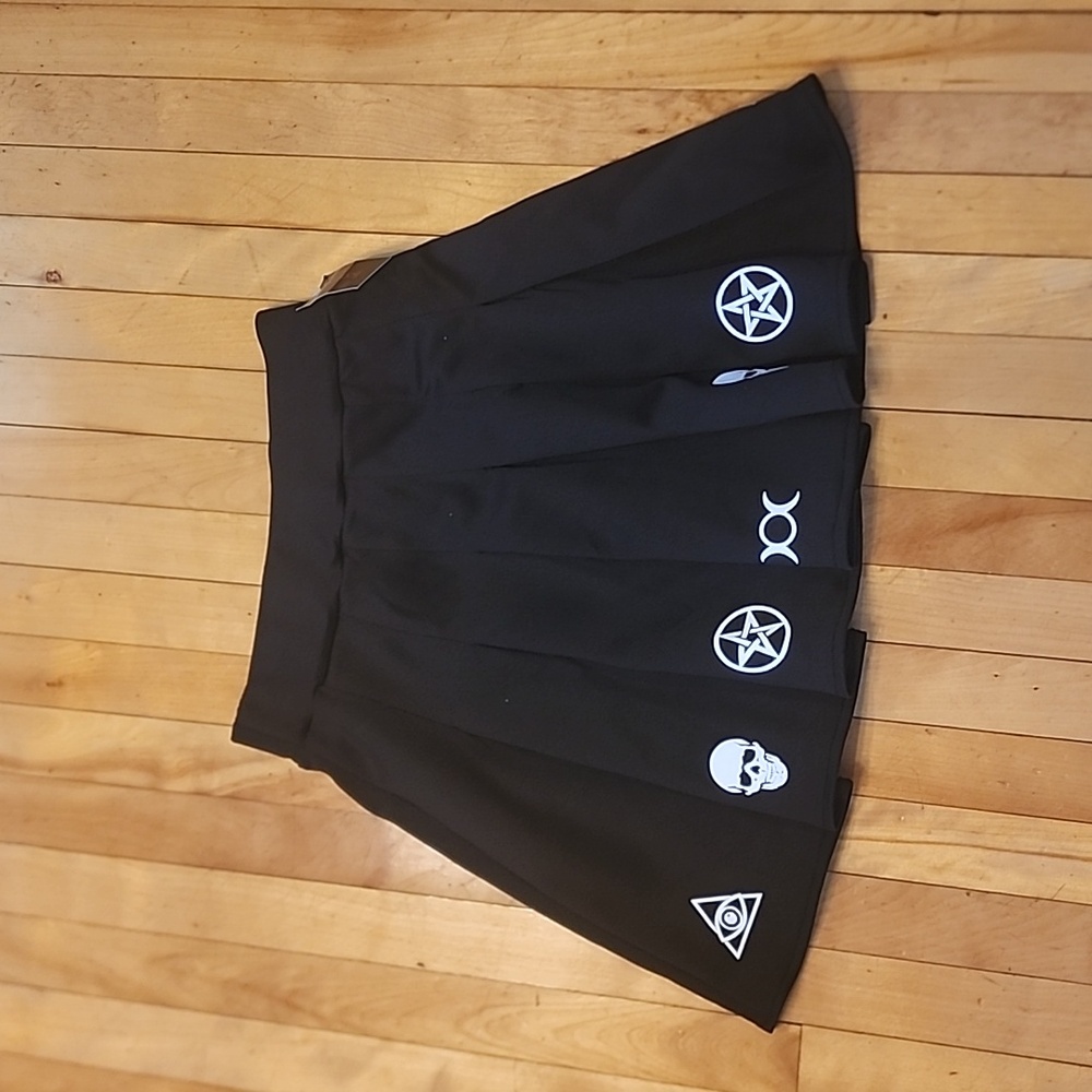 BodyRage by Spencer's adult small Goth Skirt NWT